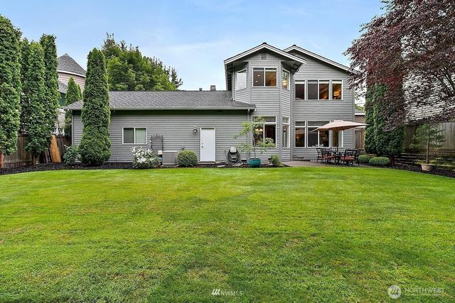 24504 SE 3rd Court, Sammamish, WA 98074