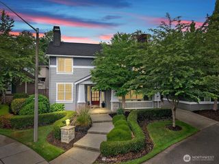 24504 SE 3rd Court, Sammamish, WA 98074