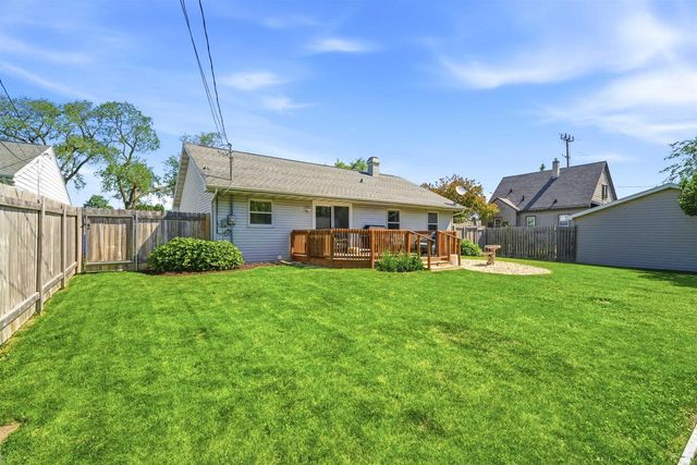 1917 E GLENDALE AVENUE, Appleton, WI 54911