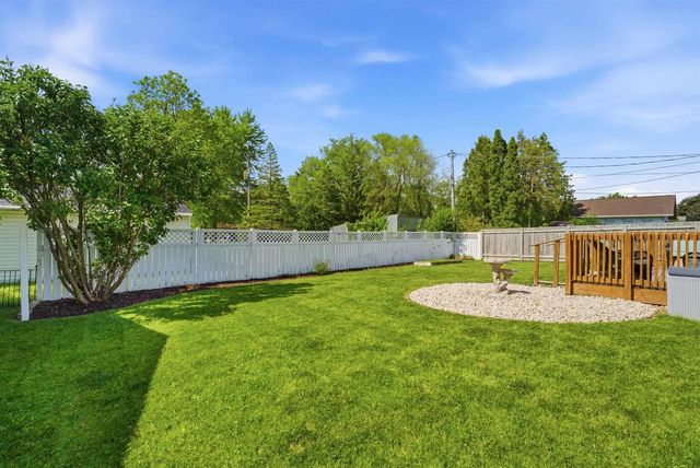 1917 E GLENDALE AVENUE, Appleton, WI 54911