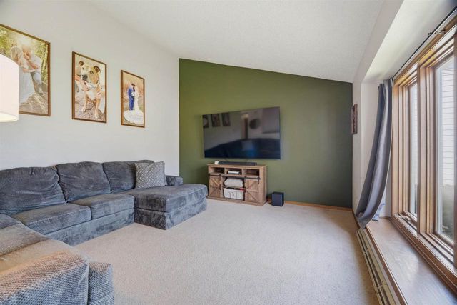 1917 E GLENDALE AVENUE, Appleton, WI 54911