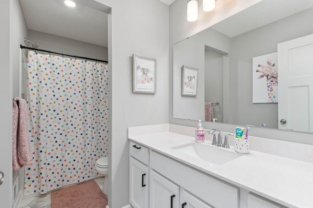 509 Waterford Place, Waconia, MN 55387