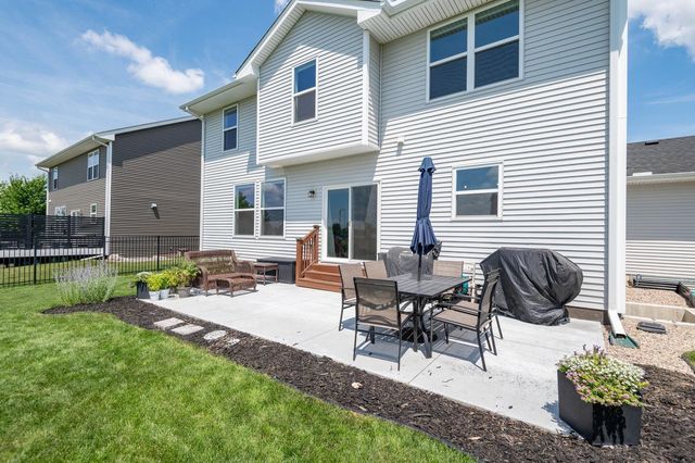 509 Waterford Place, Waconia, MN 55387