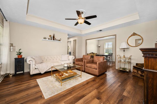 7105 Castile Dr, Smyrna, TN 37167