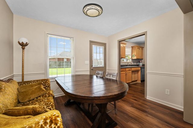 7105 Castile Dr, Smyrna, TN 37167