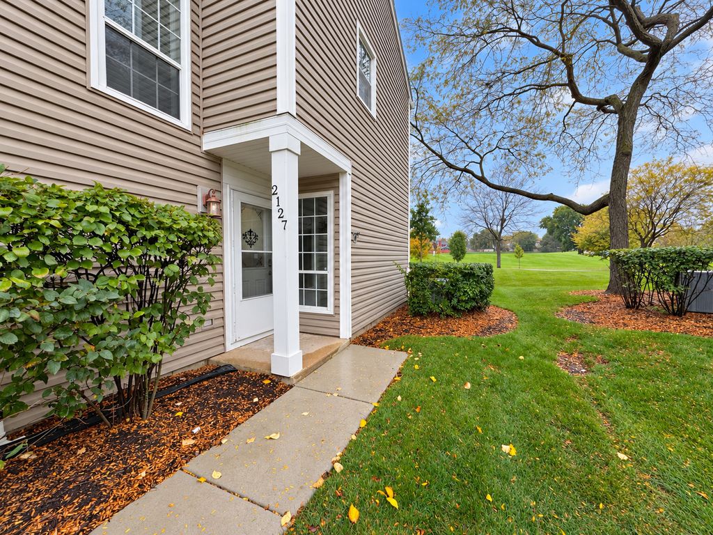 2127 Southwind Circle, Schaumburg, IL 60194 — photo 3