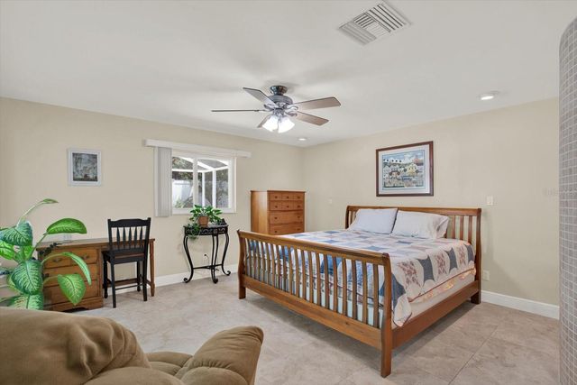 14725 CROWN DRIVE, Largo, FL 33774
