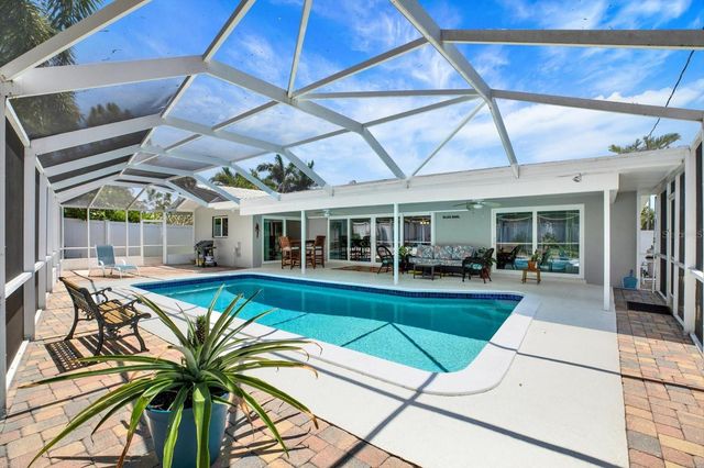 14725 CROWN DRIVE, Largo, FL 33774