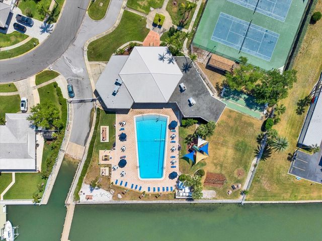 14725 CROWN DRIVE, Largo, FL 33774