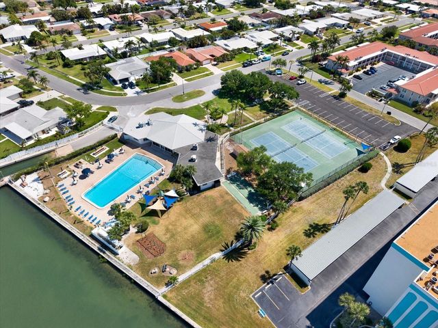 14725 CROWN DRIVE, Largo, FL 33774