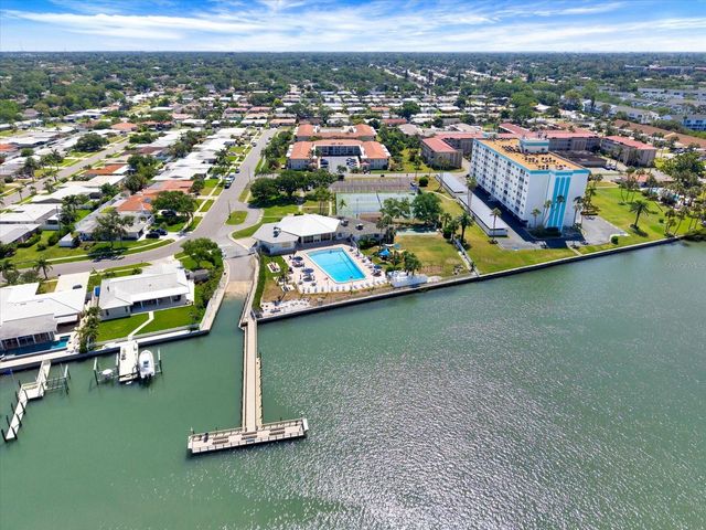 14725 CROWN DRIVE, Largo, FL 33774