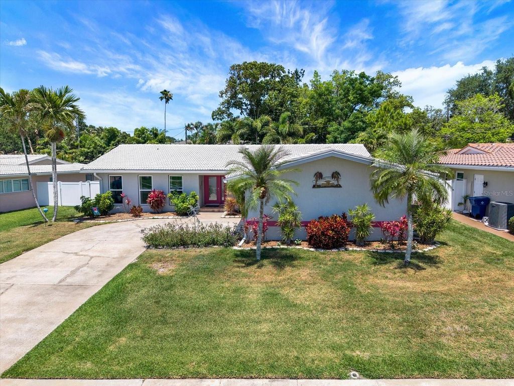 14725 CROWN DRIVE, Largo, FL 33774