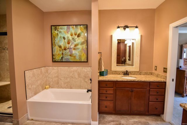 8700 Wynnfield Drive, Evansville, IN 47725