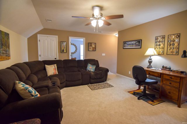 8700 Wynnfield Drive, Evansville, IN 47725