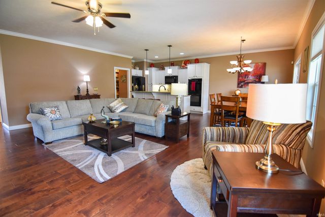 8700 Wynnfield Drive, Evansville, IN 47725