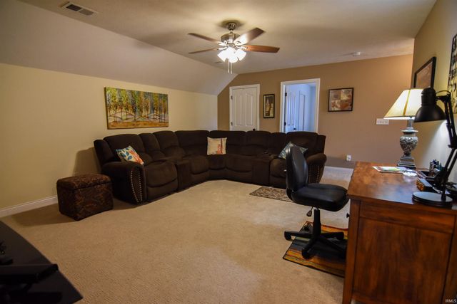 8700 Wynnfield Drive, Evansville, IN 47725