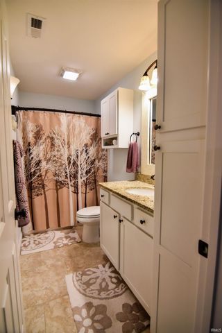 8700 Wynnfield Drive, Evansville, IN 47725