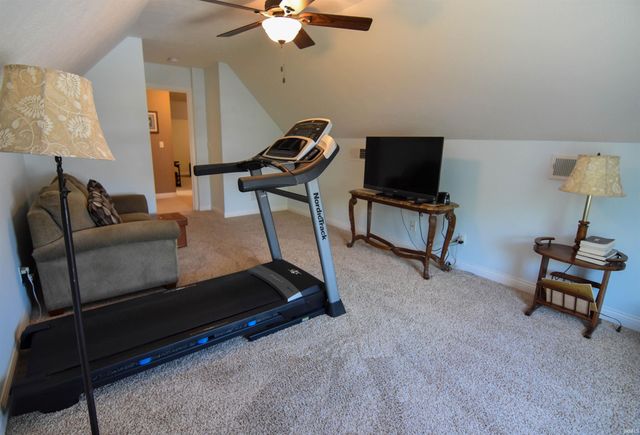8700 Wynnfield Drive, Evansville, IN 47725