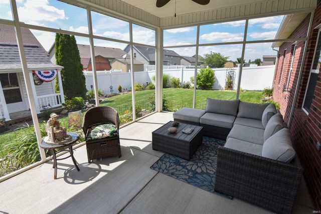 8700 Wynnfield Drive, Evansville, IN 47725