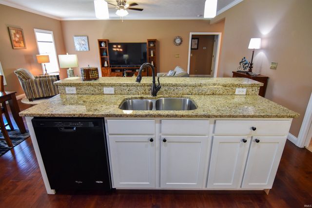 8700 Wynnfield Drive, Evansville, IN 47725