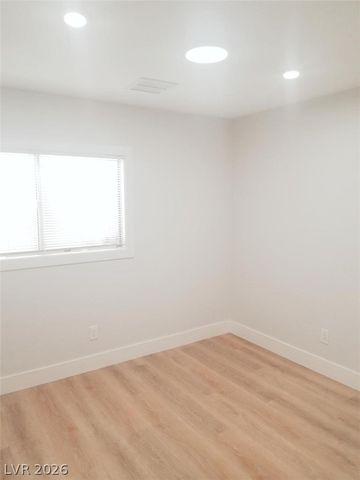 410 Hopedale Avenue, North Las Vegas, NV 89032