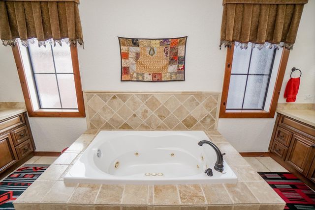 1801 W 24th Street B, Houston, TX 77008