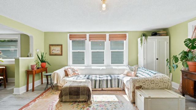 2422 Dodge Avenue, Fort Wayne, IN 46805