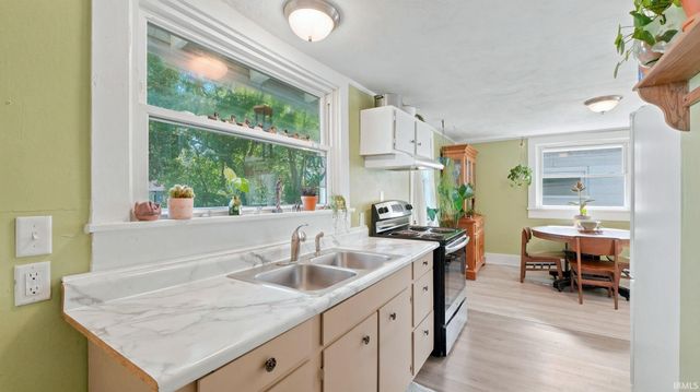 2422 Dodge Avenue, Fort Wayne, IN 46805