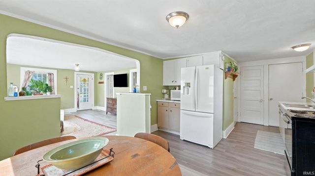 2422 Dodge Avenue, Fort Wayne, IN 46805