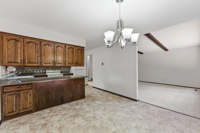9346 Wellington Lane N, Maple Grove, MN 55369