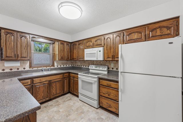 9346 Wellington Lane N, Maple Grove, MN 55369