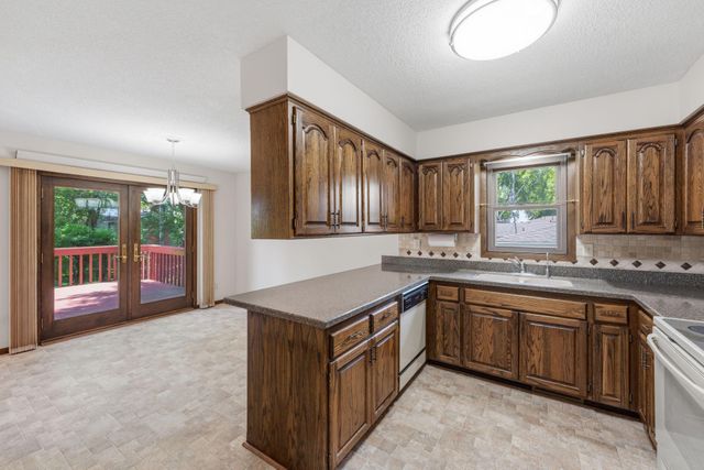 9346 Wellington Lane N, Maple Grove, MN 55369