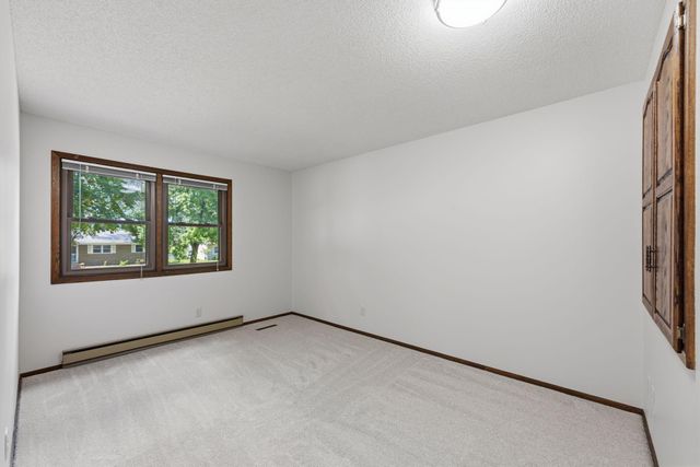 9346 Wellington Lane N, Maple Grove, MN 55369