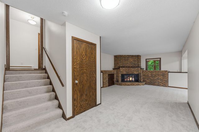 9346 Wellington Lane N, Maple Grove, MN 55369