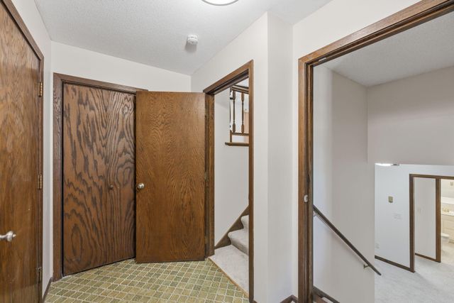 9346 Wellington Lane N, Maple Grove, MN 55369