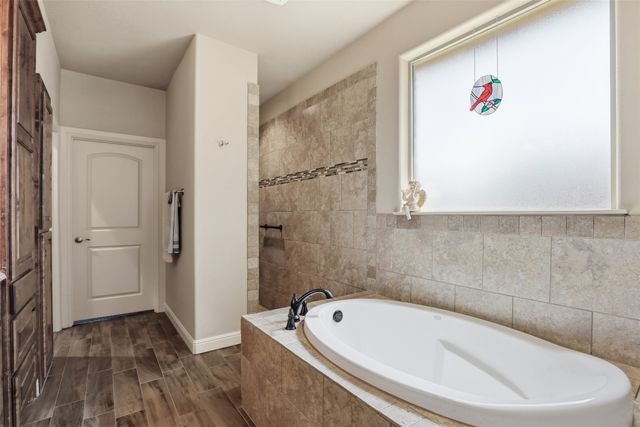 3241 Boat Landing Trail, Granbury, TX 76049