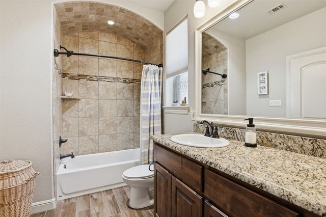 3241 Boat Landing Trail, Granbury, TX 76049