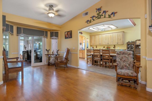 5045 W Modoc Avenue, Visalia, CA 93291