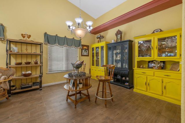 5045 W Modoc Avenue, Visalia, CA 93291