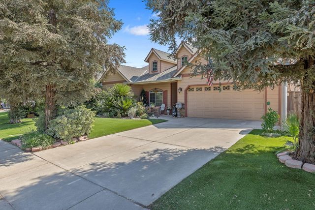 5045 W Modoc Avenue, Visalia, CA 93291