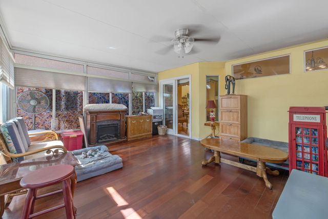 5045 W Modoc Avenue, Visalia, CA 93291