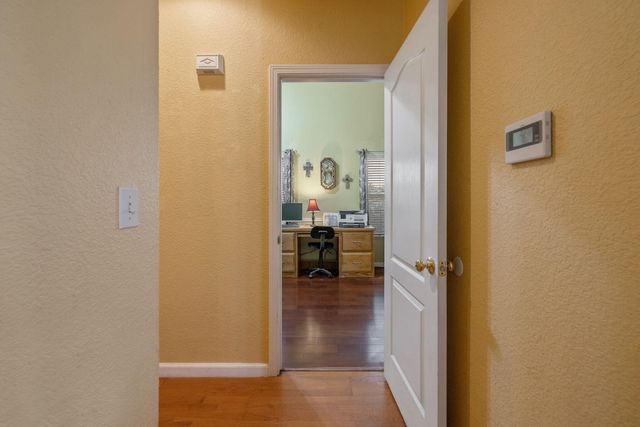 5045 W Modoc Avenue, Visalia, CA 93291