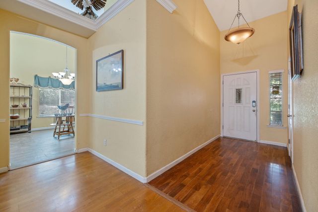 5045 W Modoc Avenue, Visalia, CA 93291