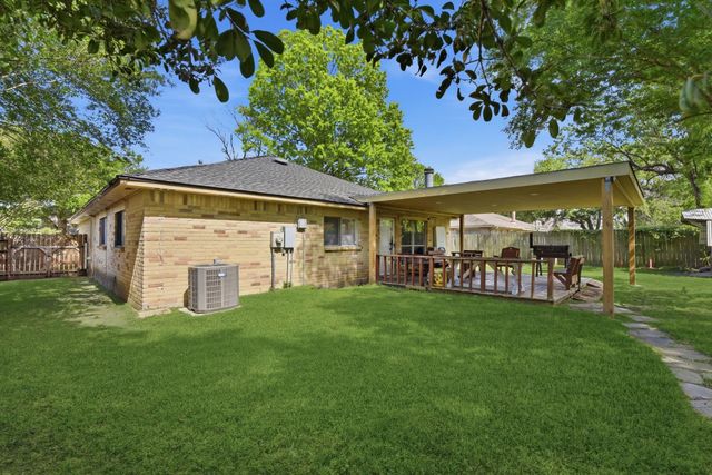 16031 Northmark Drive, Houston, TX 77073