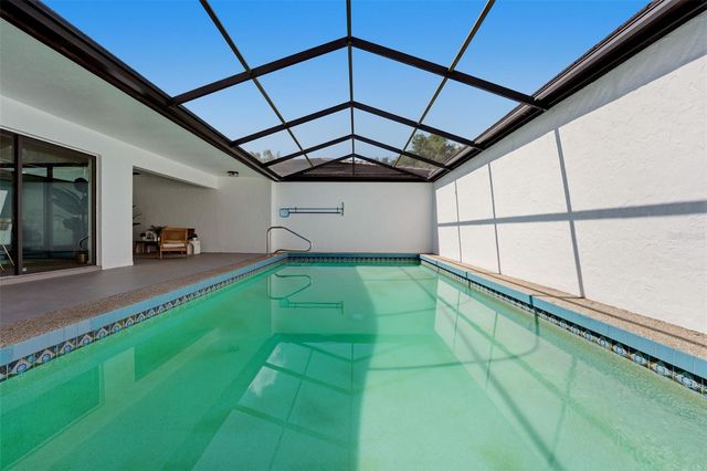 3692 GLEN OAKS MANOR DRIVE, Sarasota, FL 34232