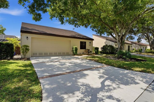 3692 GLEN OAKS MANOR DRIVE, Sarasota, FL 34232
