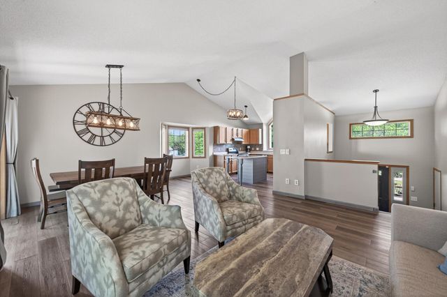 1342 Benson Boulevard E, Stillwater, MN 55082