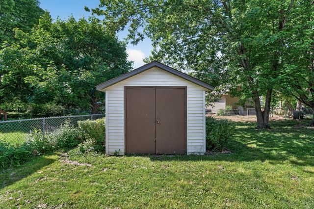1342 Benson Boulevard E, Stillwater, MN 55082