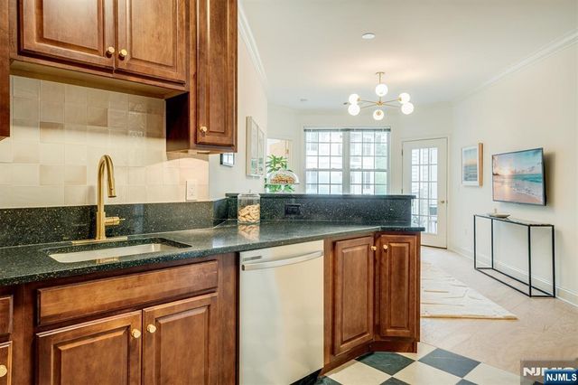 7312 Coventry Court, Riverdale Borough, NJ 07457