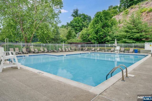 7312 Coventry Court, Riverdale Borough, NJ 07457